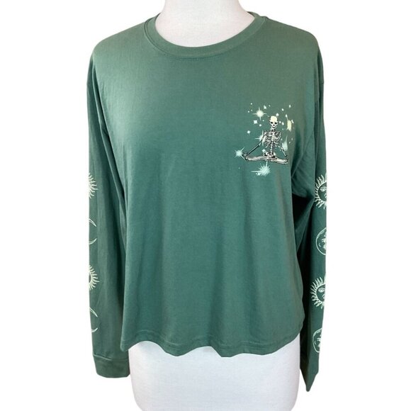 Weekend Warrior Long Sleeve Yoga Posing Skeletons Celestial Moon Stars Tee XL - Picture 1 of 6